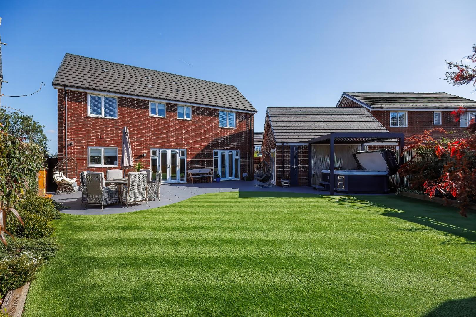 38 Melrose Walk, Sully, CF64 5WD